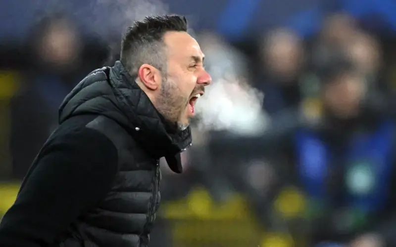 توتنهام مستعد لتقديم «مكافأة ضخمة في حال البقاء» لروبرتو دي زيربي إذا حل محل إيغور تودور الآن